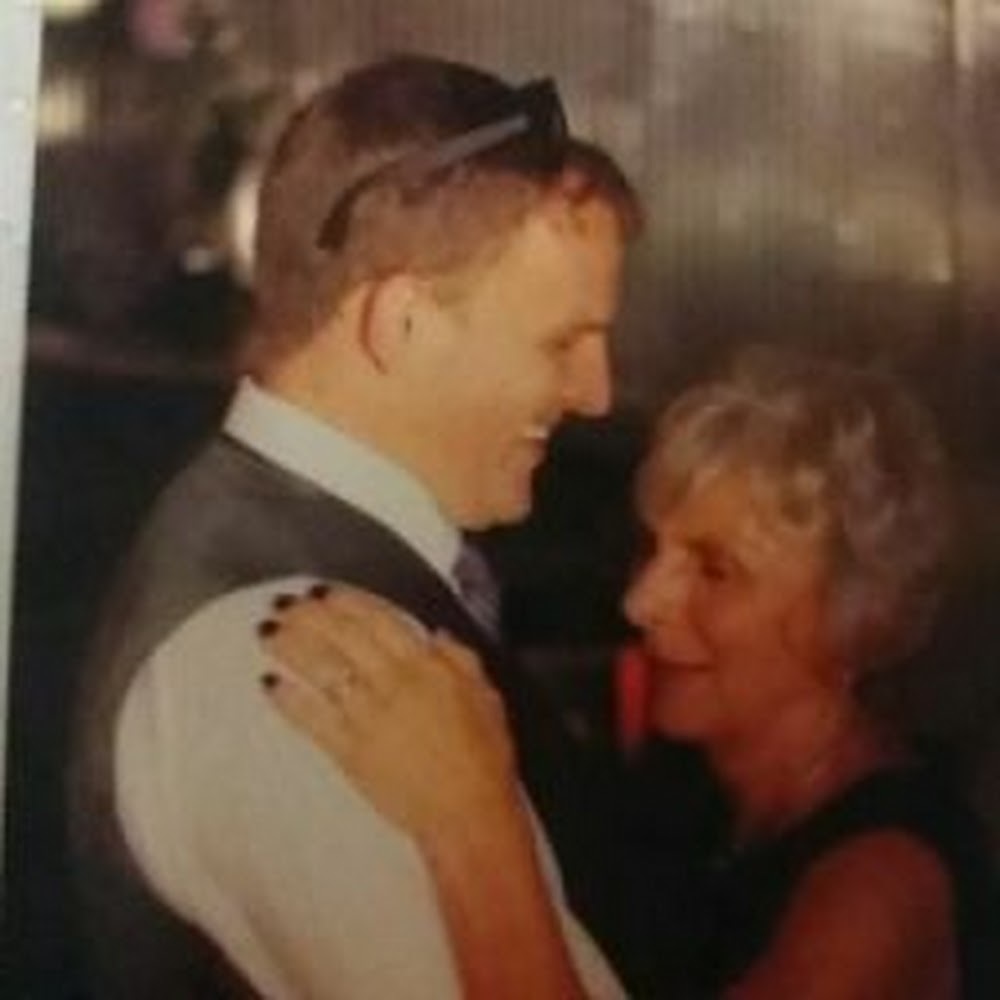 Meet your Posher, Logan